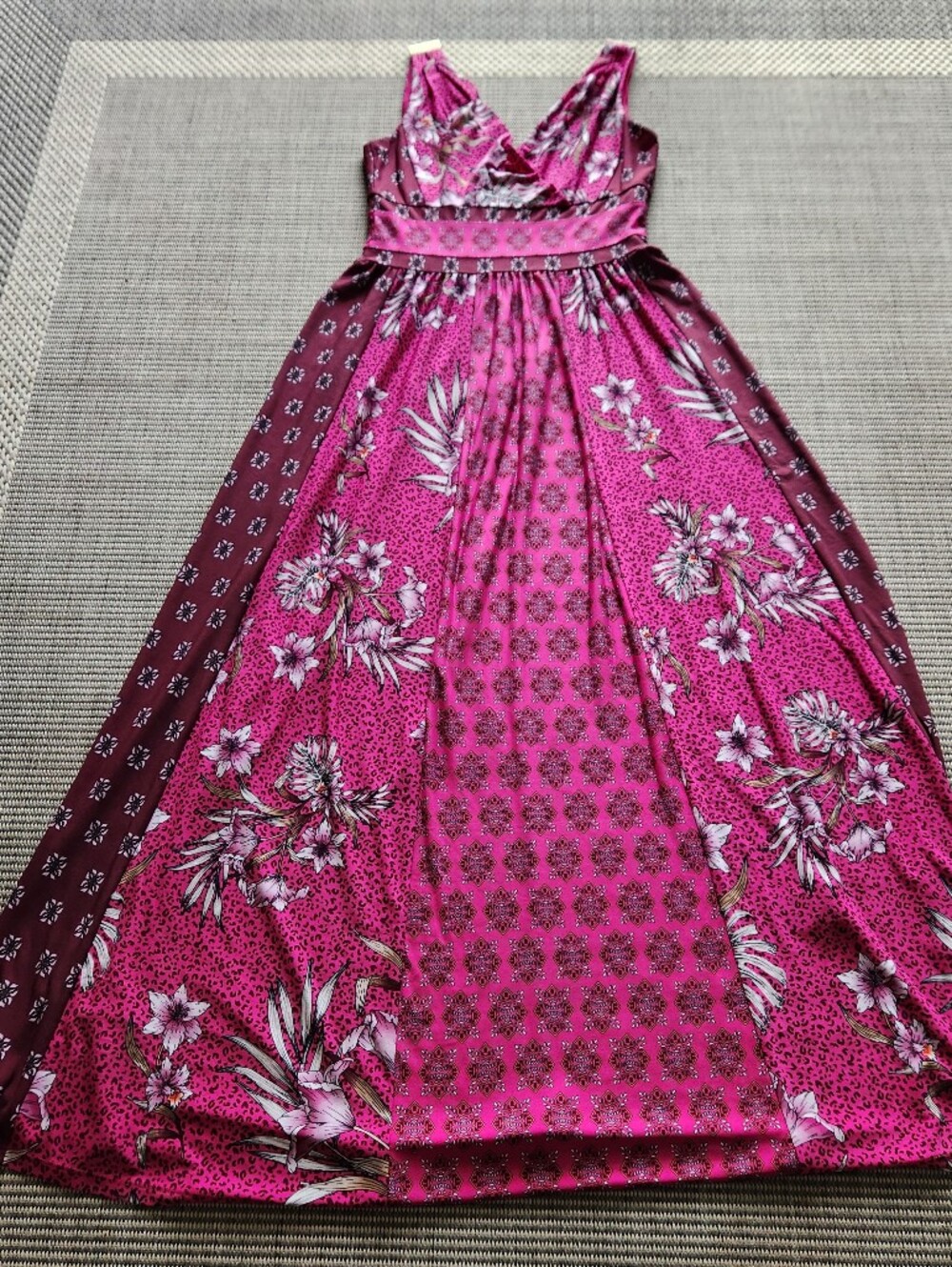 White House Black Market Pink Floral Mixed Print Mesh Maxi Dress XS V-Neck Smock